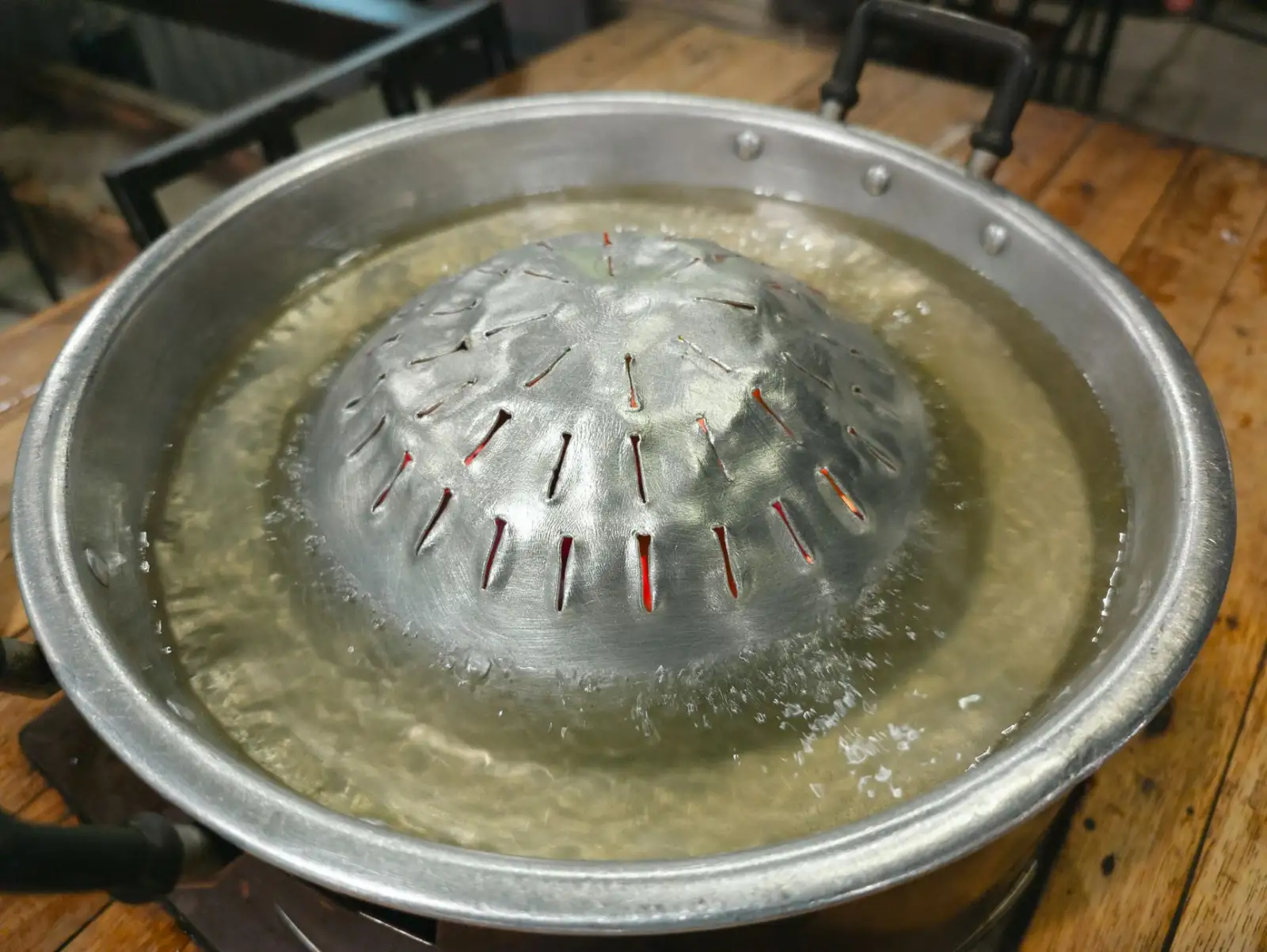 重庆将勒栖贸易塑料收纳箱多型号参数对比与适用场景分析