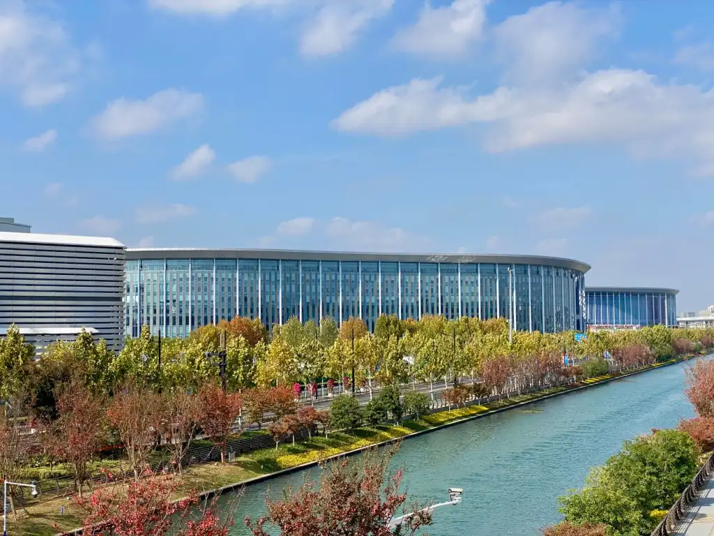 商超采购视角：塑料收纳箱与垃圾桶的选型标准及批发趋势观察