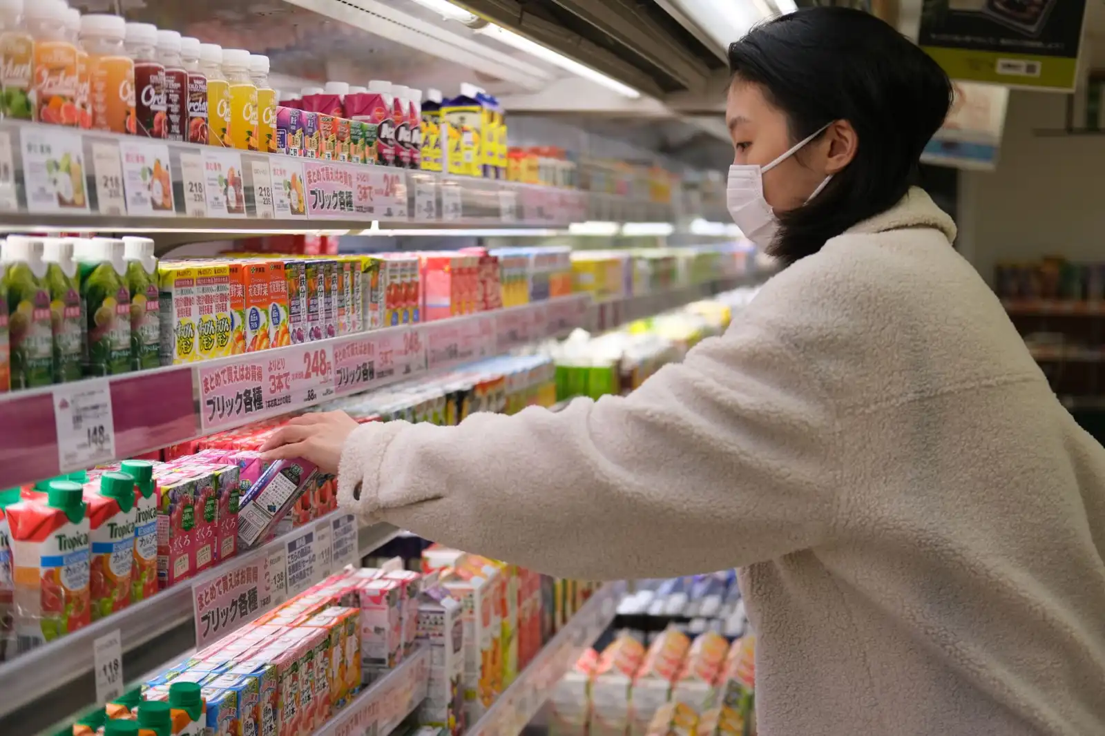 不同场景下塑料垃圾桶与收纳箱的应用方案对比分析