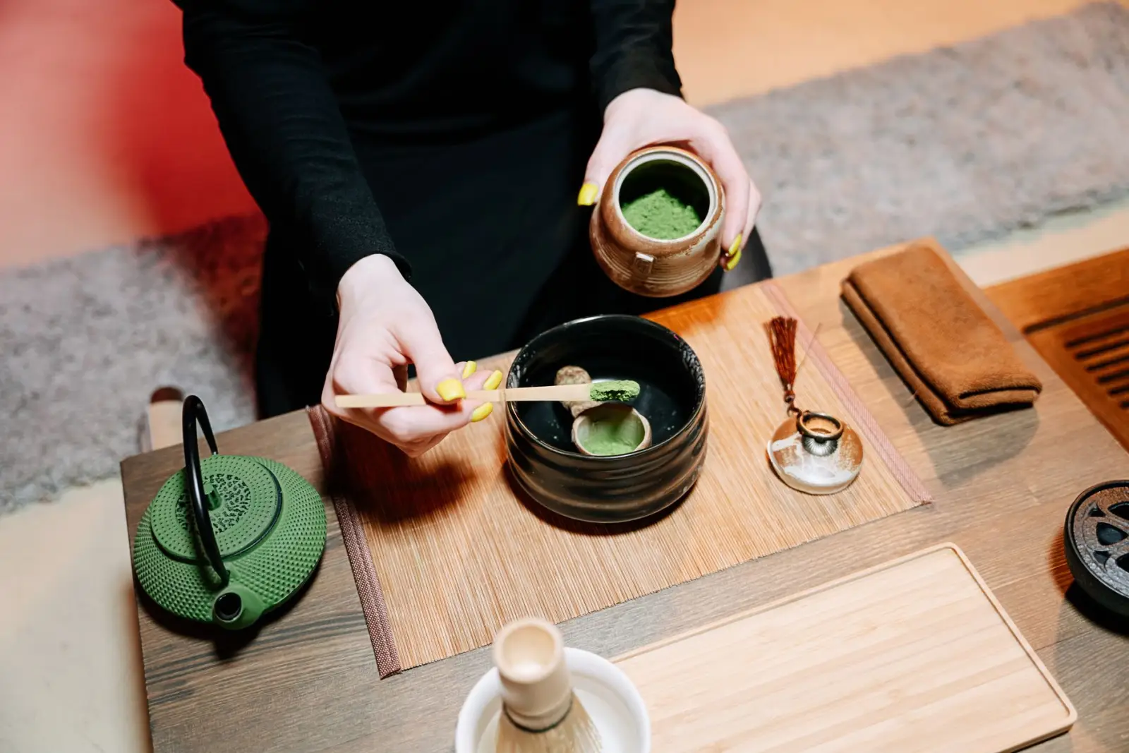 不同材质收纳箱对比分析：家用与商超场景下塑料制品如何选择正文配图 2